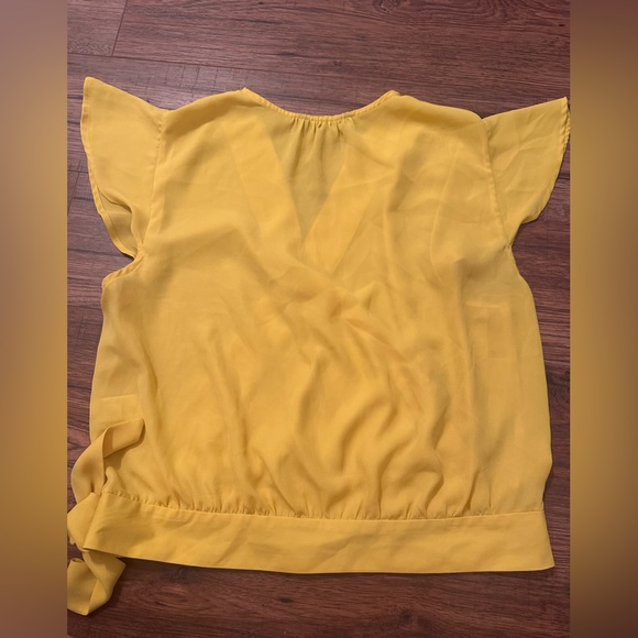 Flirty Wrap Top - Picture 4 of 4